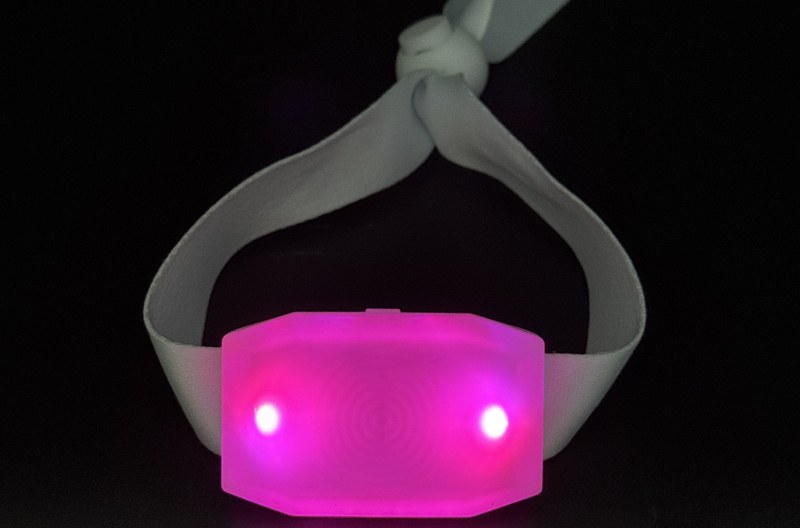 SJ-B024-Plus(可调节织带） Remote Control LED Wristband