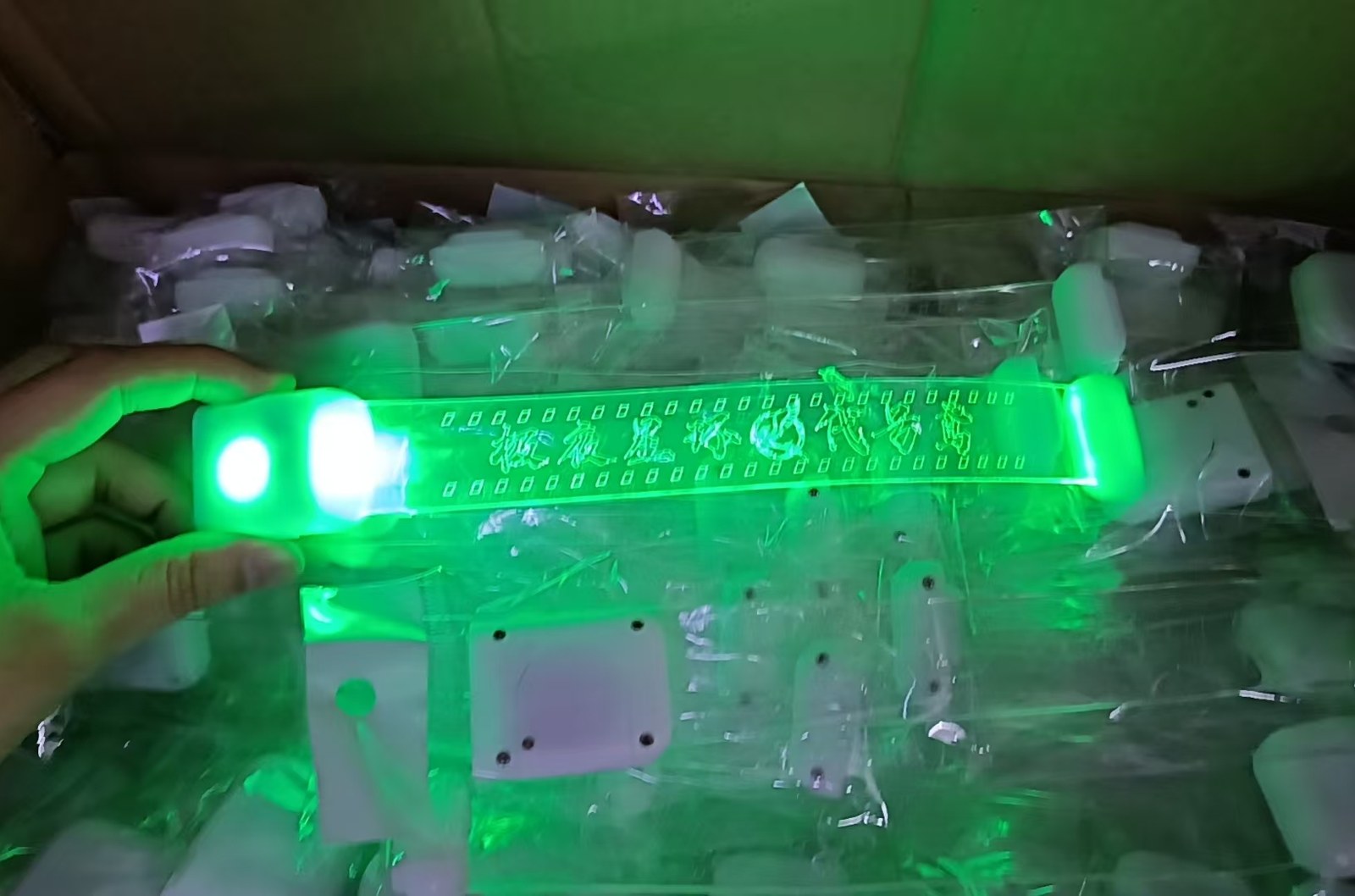 SJ-B26（磁吸手环）